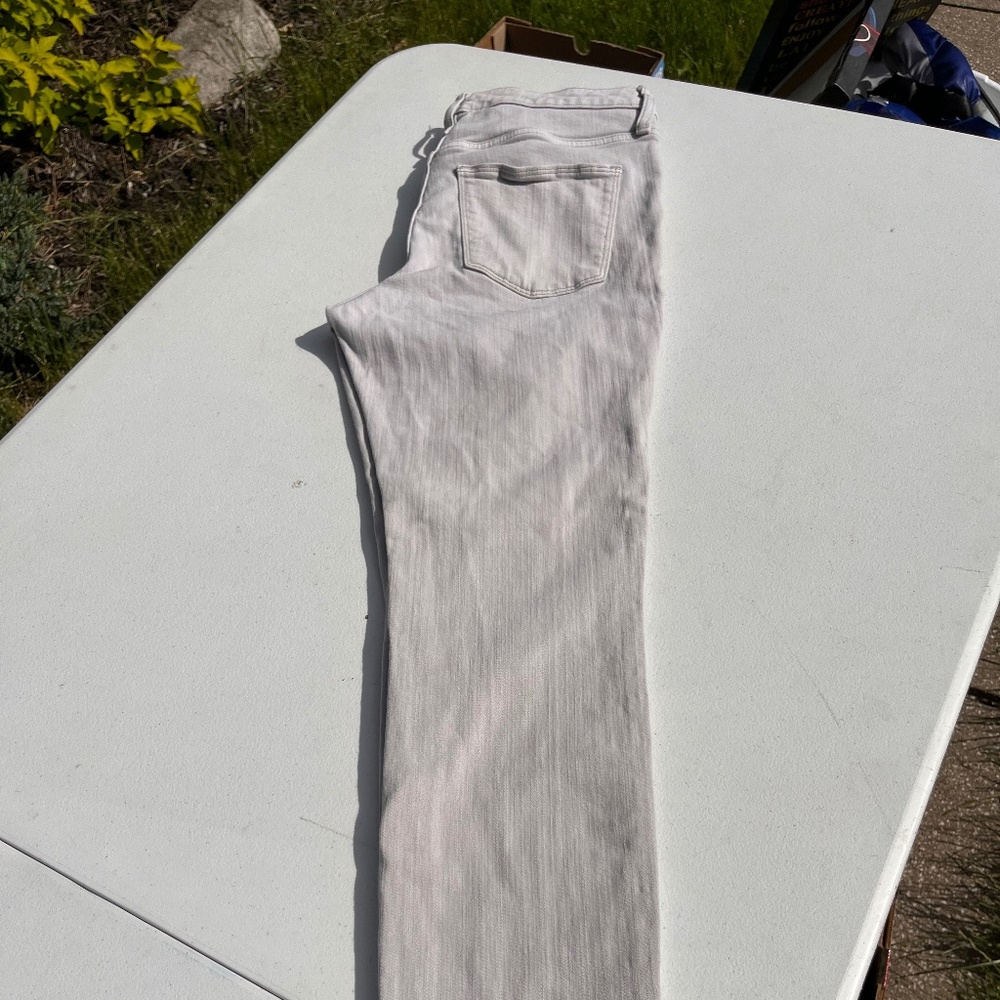 Cream skinny jeans